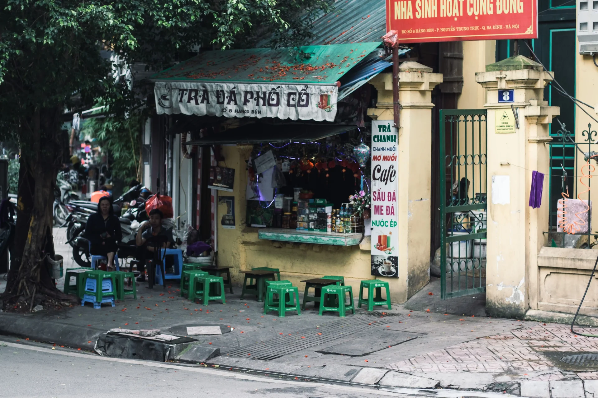 The best Hanoi street food tour experience always involves a low plastic stool