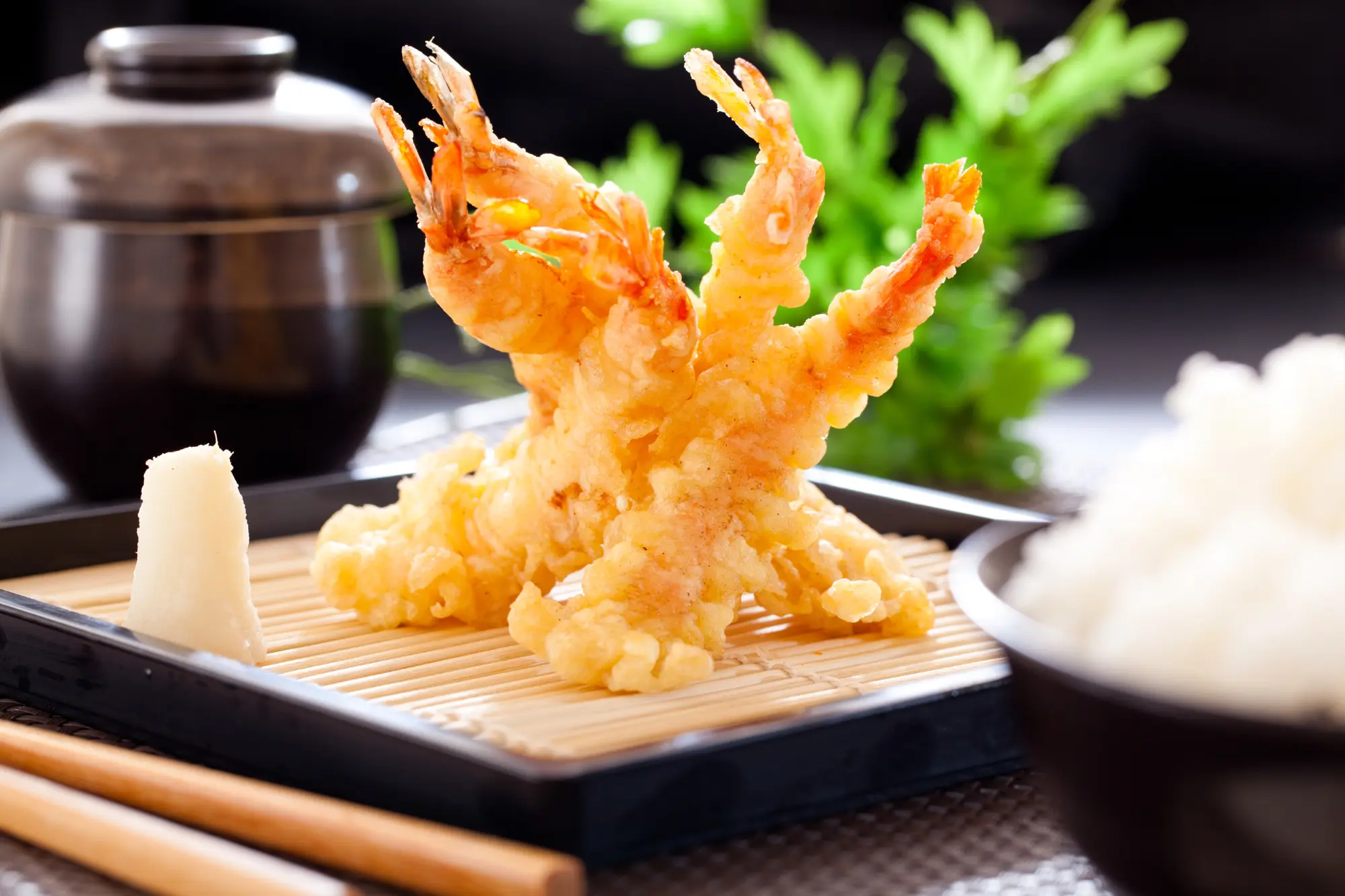 Shrimp tempura with sauce