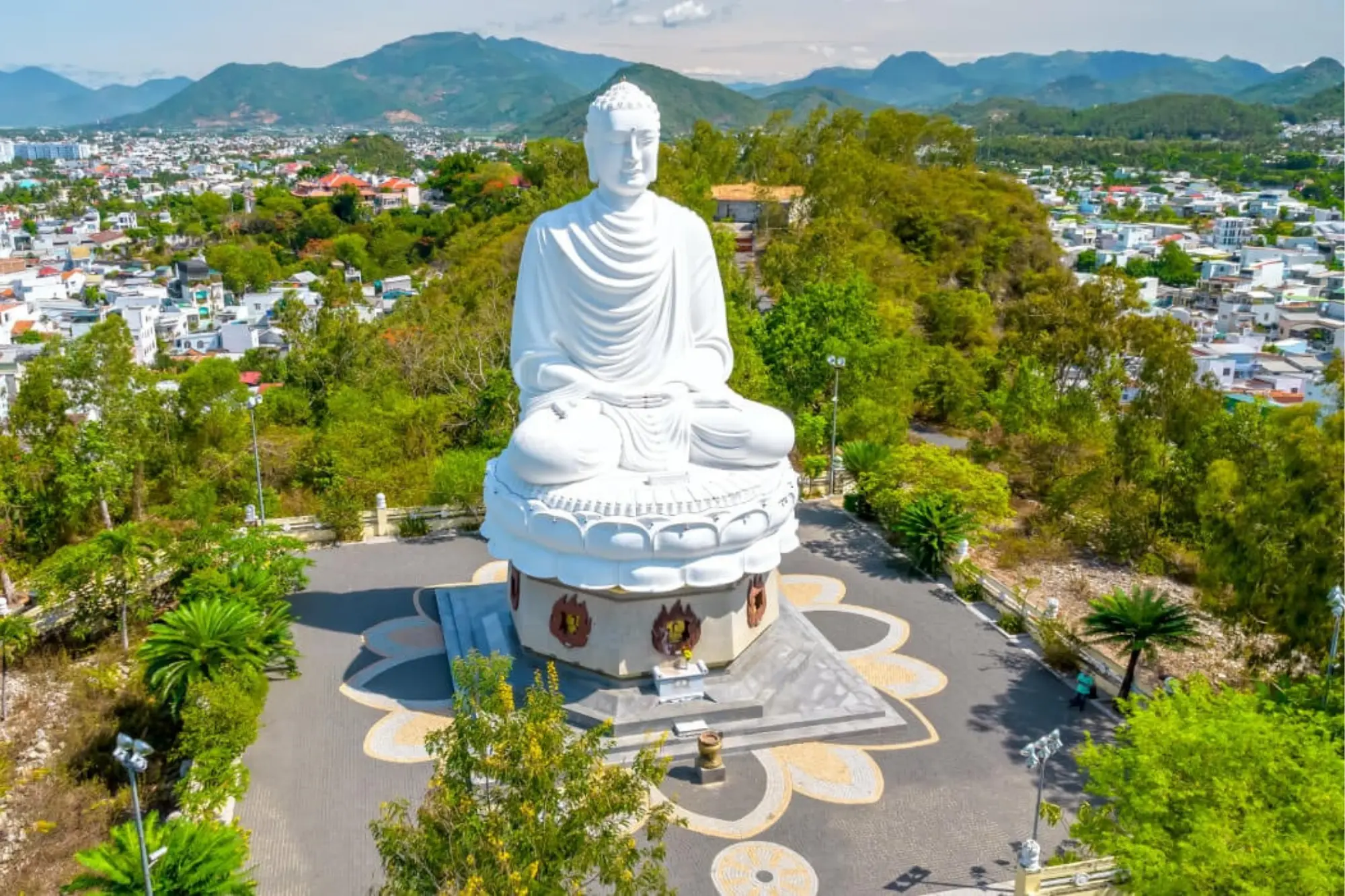 Visit Long Son Pagoda for Panoramic City Views of Nha Trang