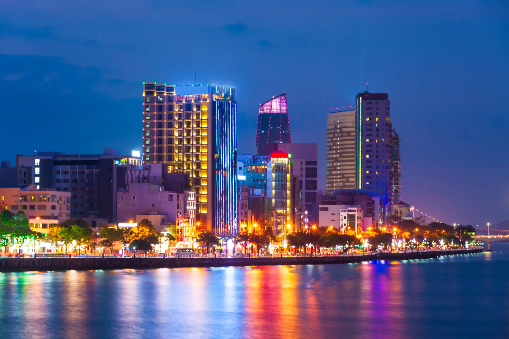 Da Nang at night