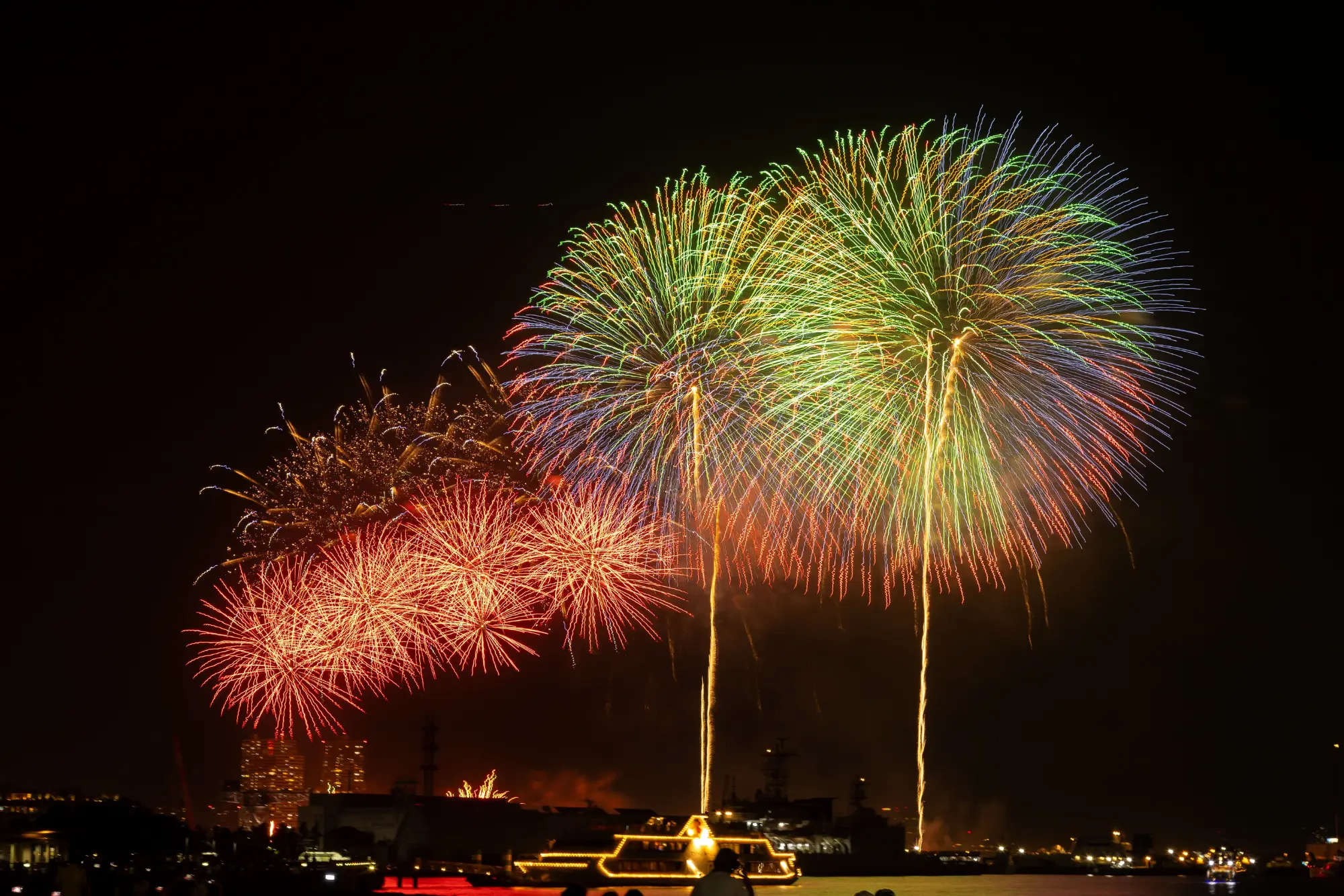 Firework displayed on Yokohama Bay