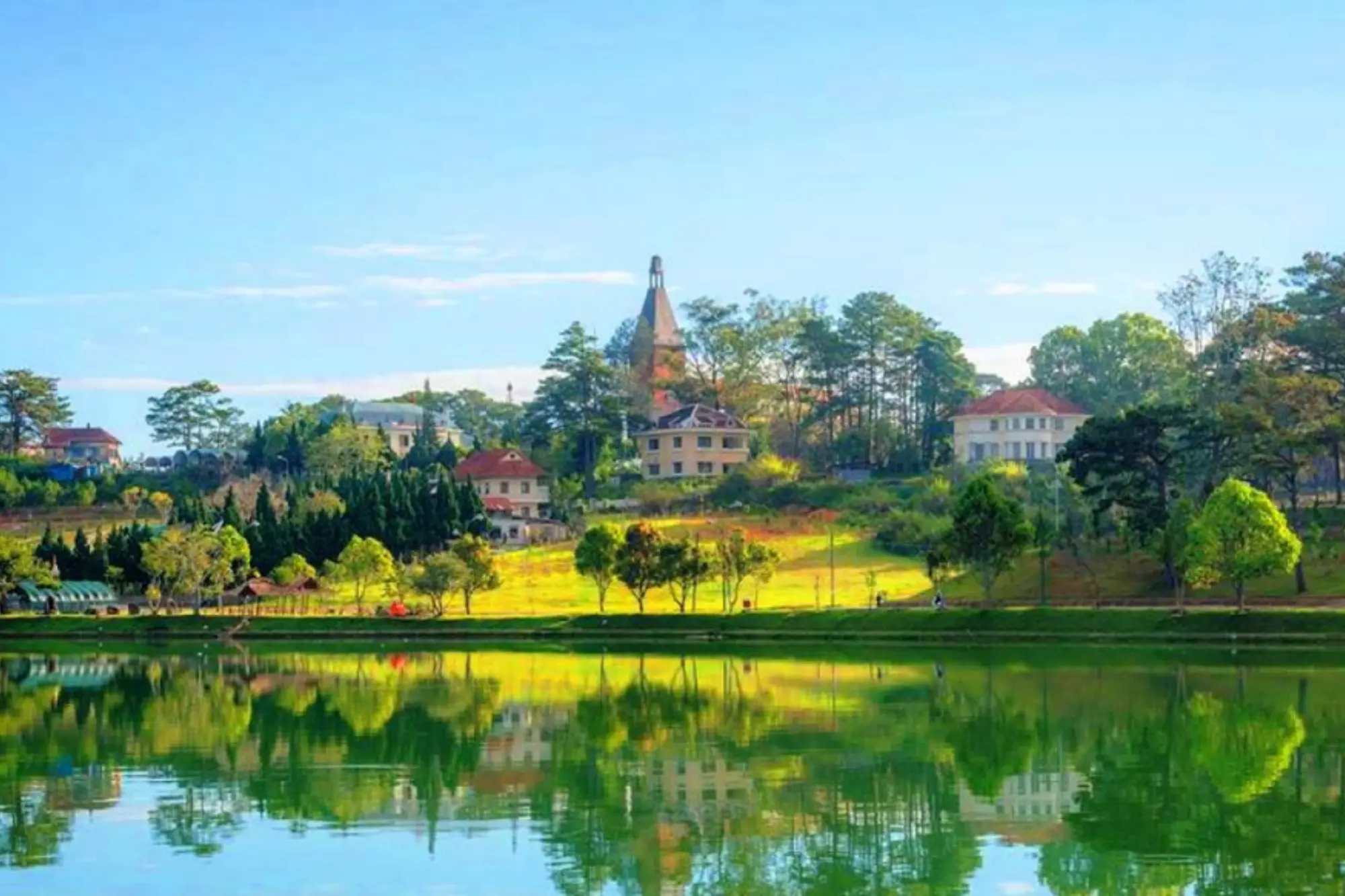 Xuan Huong Lake, Da Lat